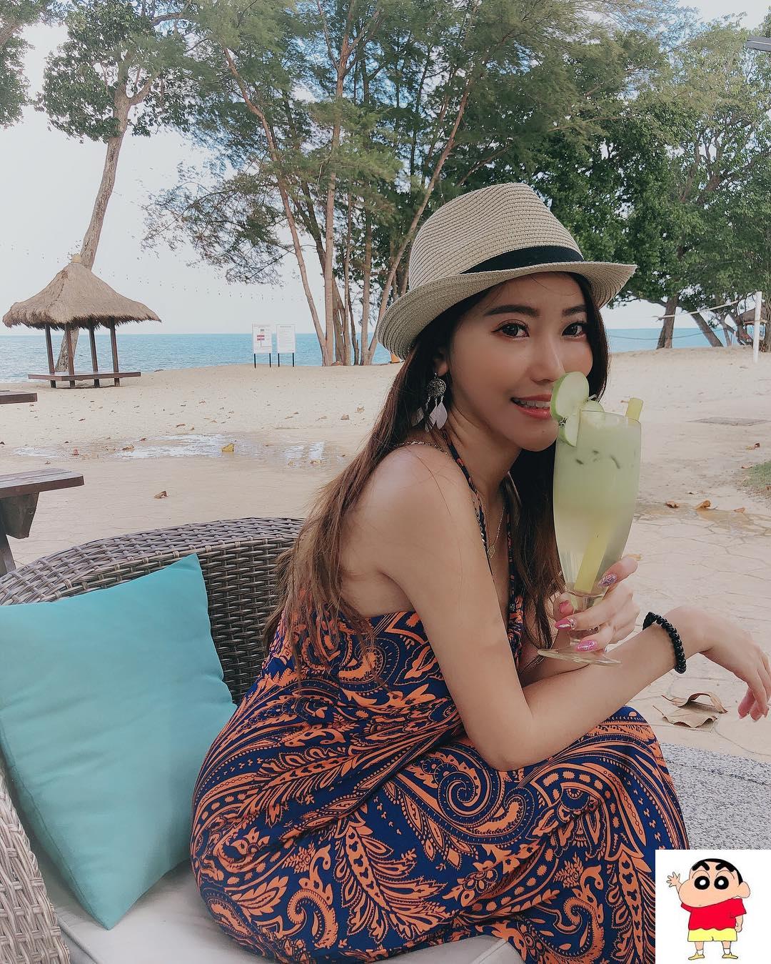 培培 骚气逼人「两颗木兰飞弹」看起来真可口 (14P)